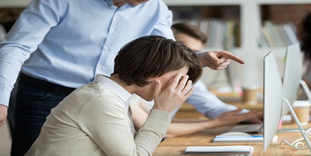 'Ya ofiste çalışın ya da istifa edin!'