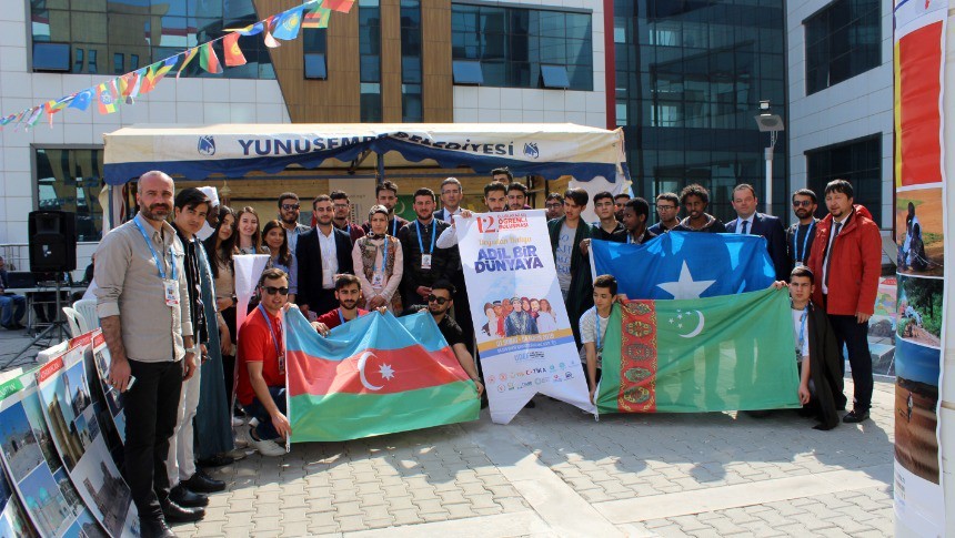 Yabancı öğrenciler Manisa'da buluştu