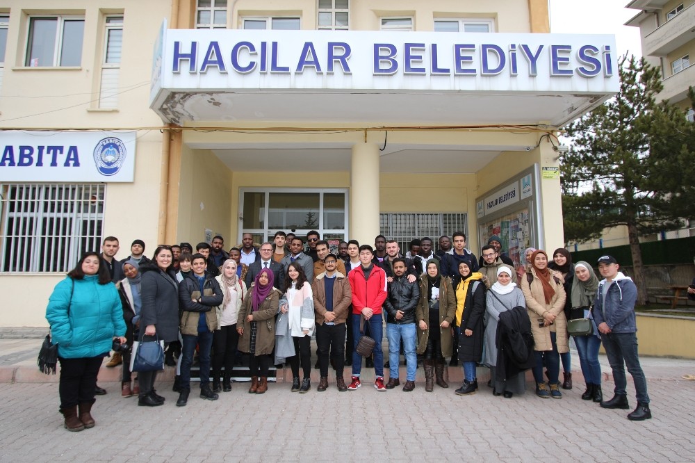 Yabancı öğrencilerden Başkan Özdoğan´a ziyaret 