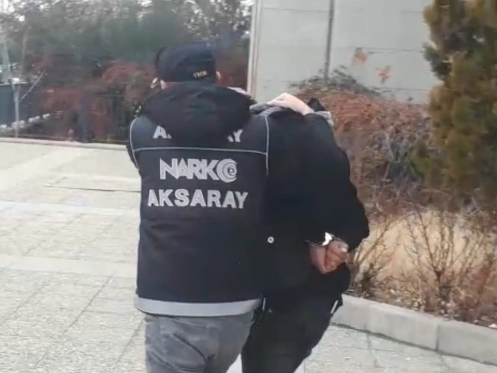 Yabancı uyruklu şahsın üzerinde uyuşturucu çıktı 