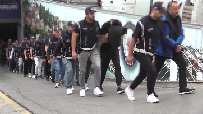 Yabancılara usulsüz vatandaşlık kazandırıyorlardı! O suç örgütünün üyelerine dava