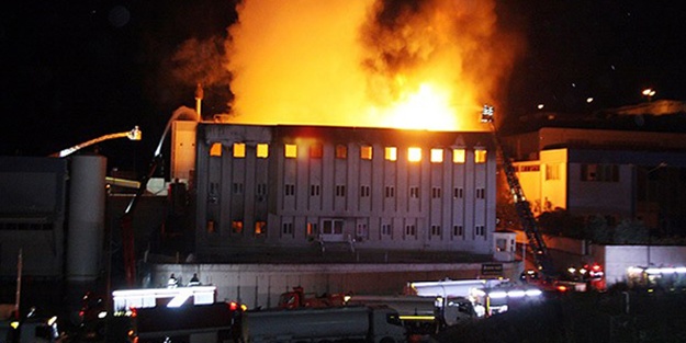 Yağ fabrikasında yangın