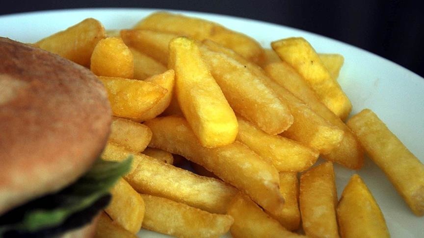 Yağlı yiyecekler kanserin yayılmasını tetikliyor