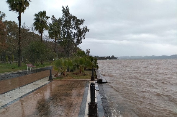 Yağmur yüzleri güldürdü! Köyceğizliler çok mutlu