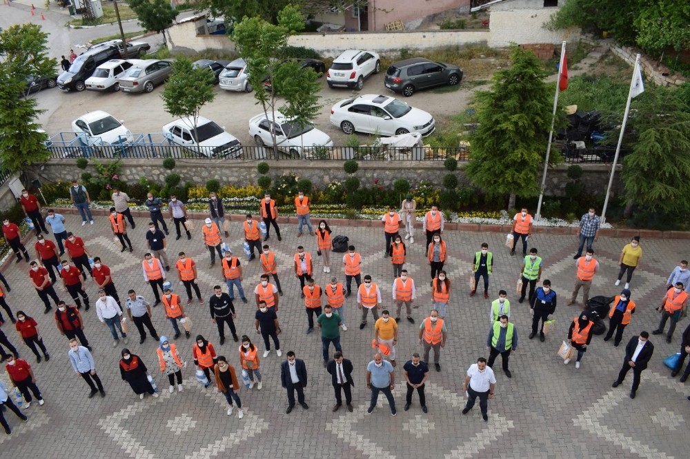 Yahşihan Belediyesi, maske dağıtımının 2’nci etabını tamamladı 