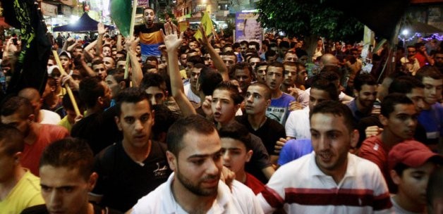 Yahudi yerleşimciler Filistinlilere ateş açtı