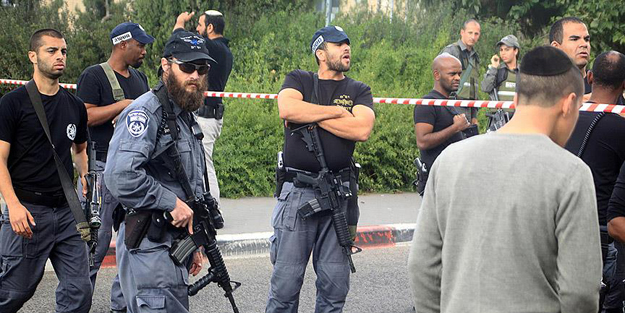 Yahudi yerleşimciler Mescid-i Aksa'ya zorla girdi