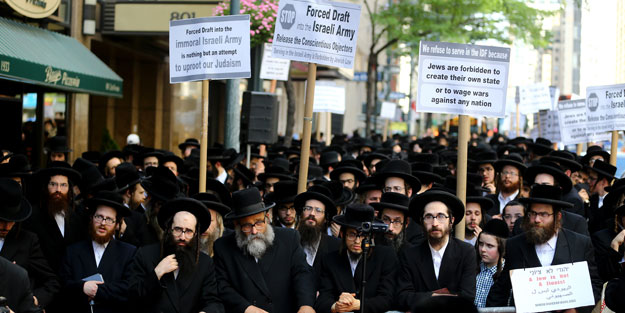 Yahudiler İsrail'e karşı toplandı