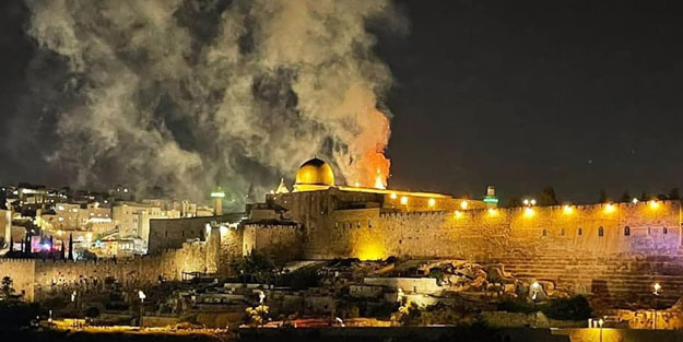 Yahudiler kahpeliklerinin bedelini ödüyor! Telaviv'deki İsrailliler korkularından geceyi sığınaklarda geçirdi