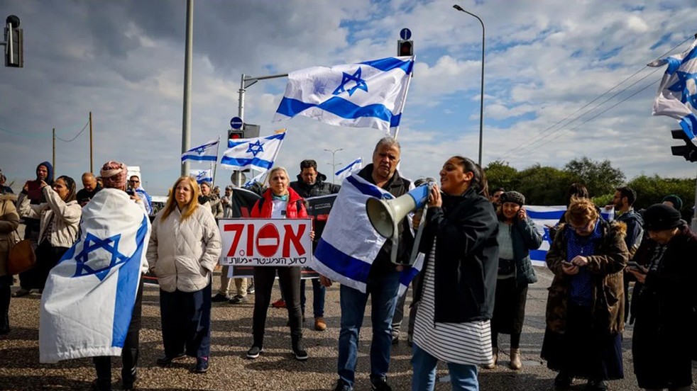 Yahudilere her yerde takip! Soykırım destekçilerine tutuklama kararı