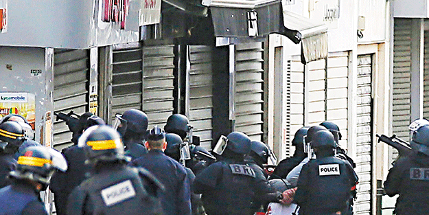 Yakaladılar, soydular çıplak götürdüler