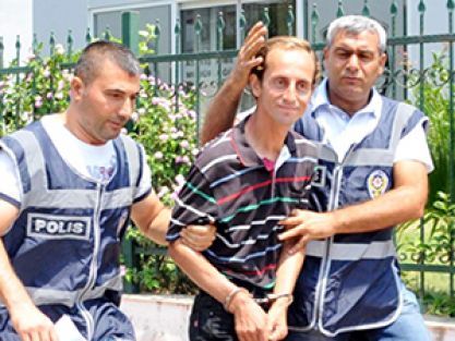 YAKALANAN alçak, TESCİLLİ islam DÜŞMANI çıktı