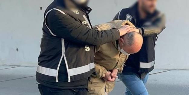 Yakalanması için özel ekip kurulmuştu! Firari binbaşı enselendi