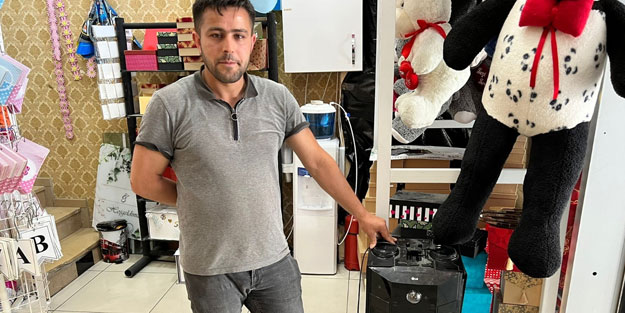 Yakamı kurtarayım derken paçasını kaptırdı! Böyle olay ancak filmlerde olur