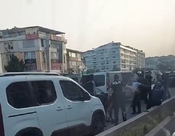 Yakayı böyle ele verdiler! İstanbul'da filmleri aratmayan kovalamaca