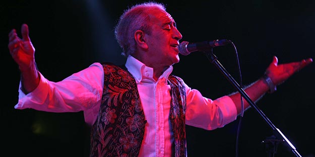 Yakışmadı... Belediye hoparlöründen İslam karşıtı adamın şarkıları çalındı!