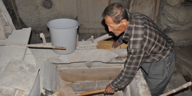 Yaklaşık 100 yıllık tarihi değirmen! Yıllara direniyor