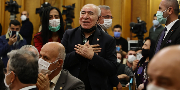 'Yalaka' İlyas Salman CHP Grup Toplantısı'na katıldı