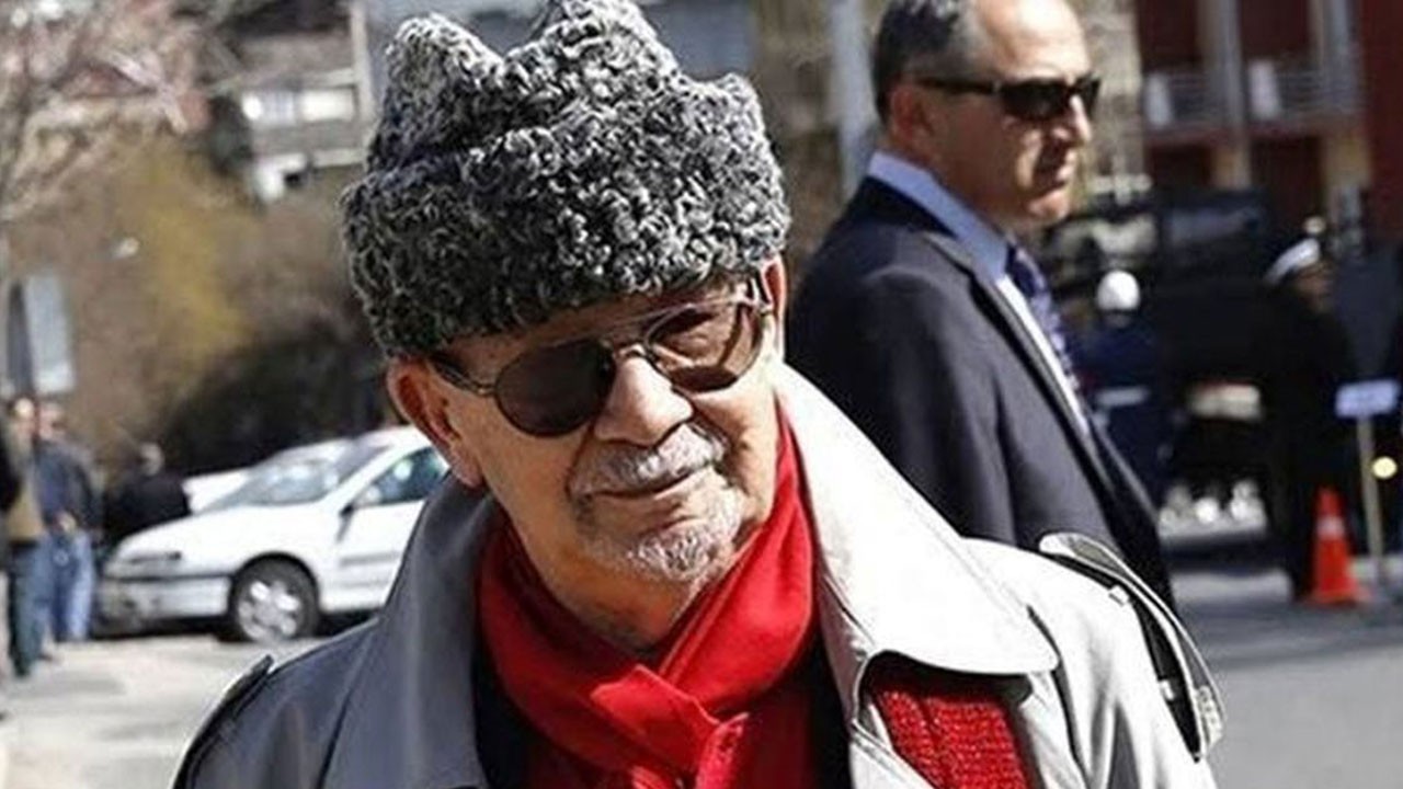 Yalçın Küçük hayatını kaybetti