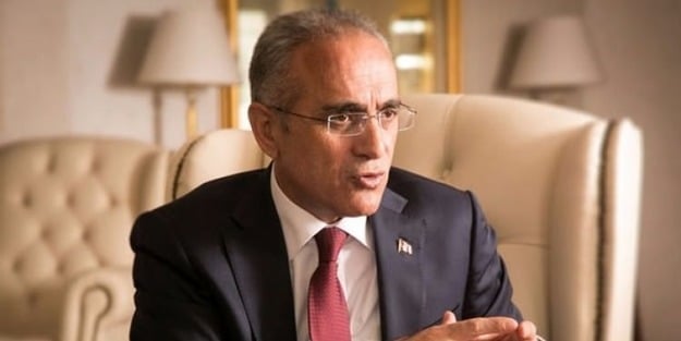 Yalçın Topçu kimdir?
