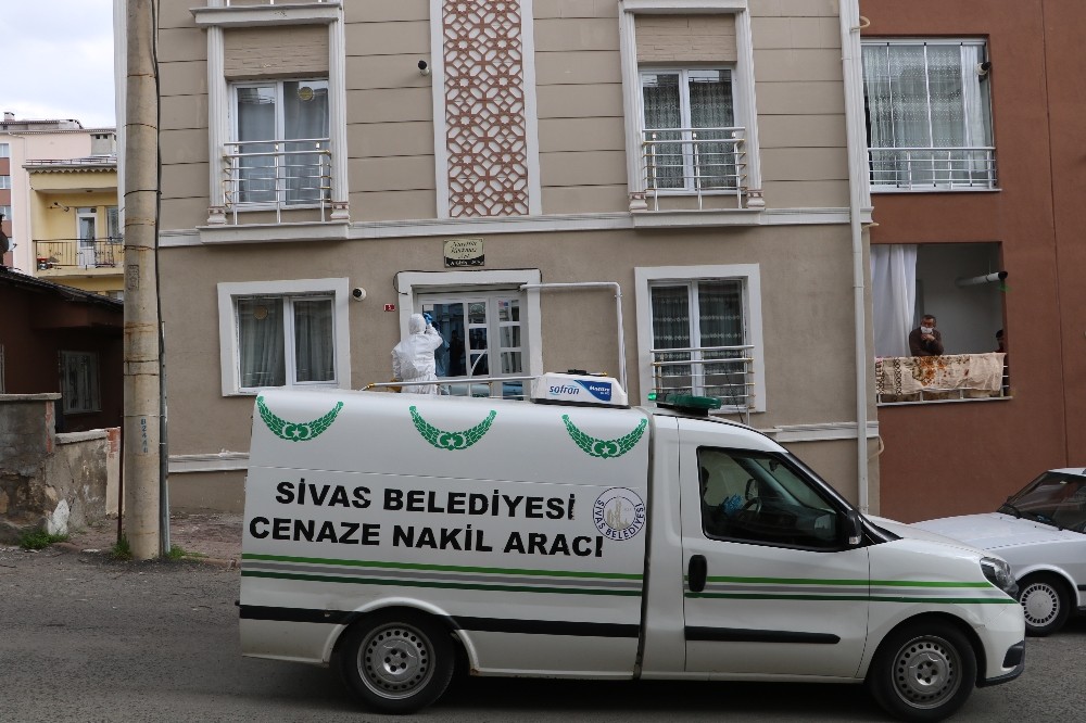 Yalnız yaşayan şahıs evinde ölü bulundu 