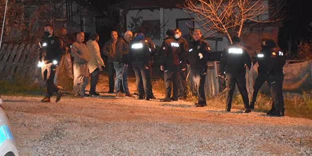 Yalnız yaşayan yaşlı adamı dövüp parasını çaldılar