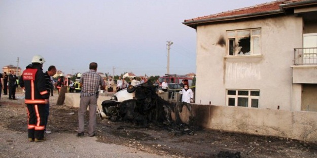 Yalova'da askeri uçak düştü