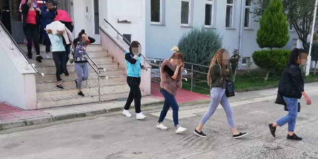 Yalova'da fuhuş operasyonu! 31 yabancı uyruklu kadın sınır dışı edildi