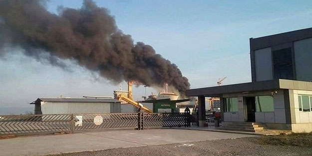 Yalova'da korkutan tersane yangını
