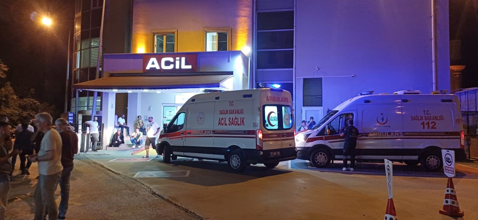 Yalova'da sünnet düğününde tavuklu pilav yiyen 100 kişi hastanelik oldu