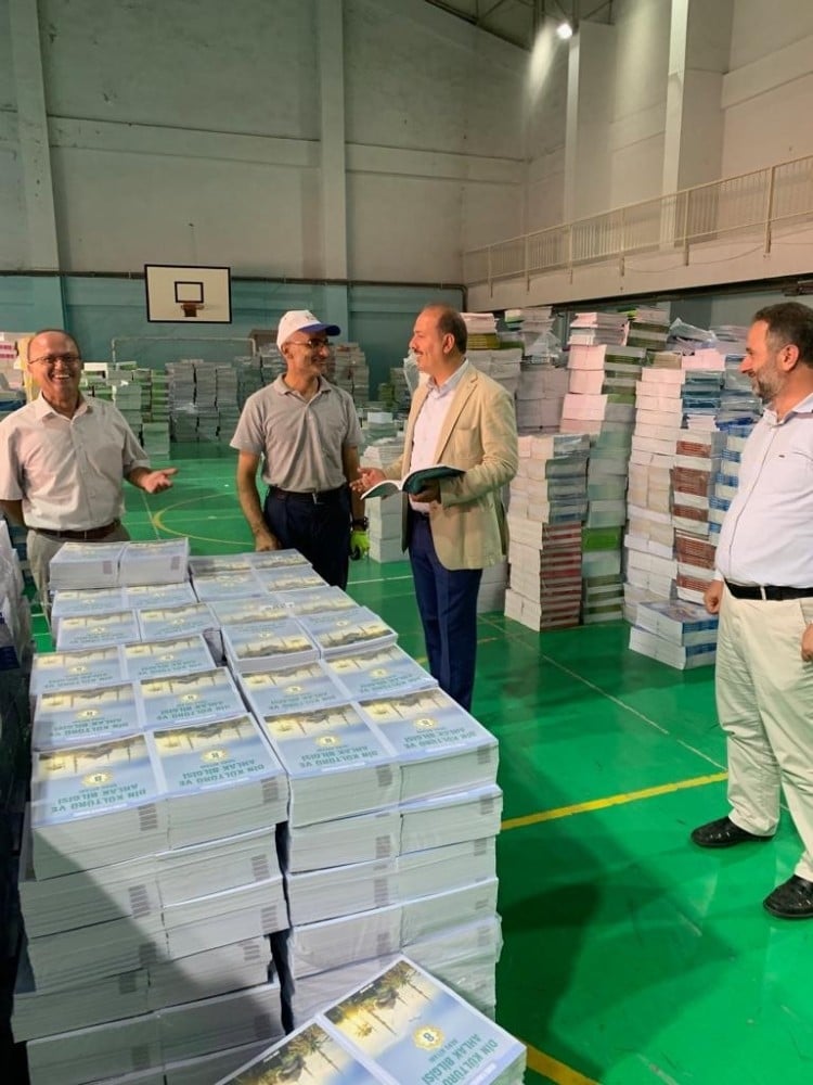 Yalova’da ücretsiz ders kitapları okullara dağıtılıyor 