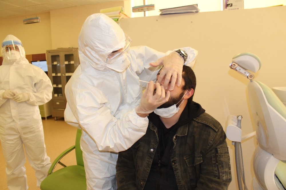 Yalova’daki berberler korona testinden geçirildi 