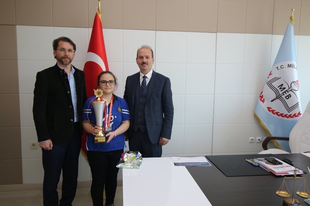 Yalovalı satranççı dünya ikincisi oldu 