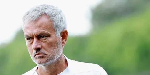 Yana yakıla Ocak’ta golcü arıyor! Fenerbahçe’ye 65 milyonluk golcü! Mou talimatı verdi yine…