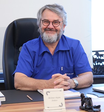 Yanak bölgesi çukurlarına dikkat 