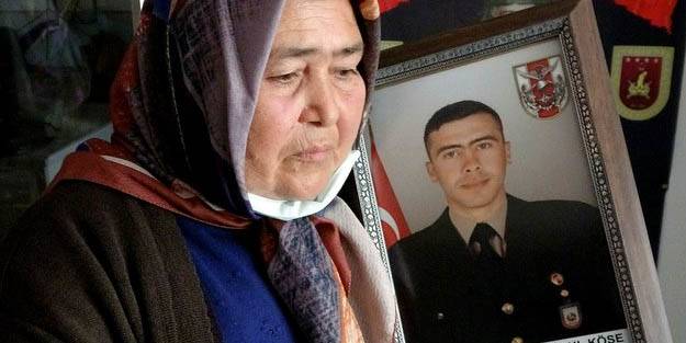 Yanan evde sadece şehidin eşyalarının bulunduğu oda zarar görmedi