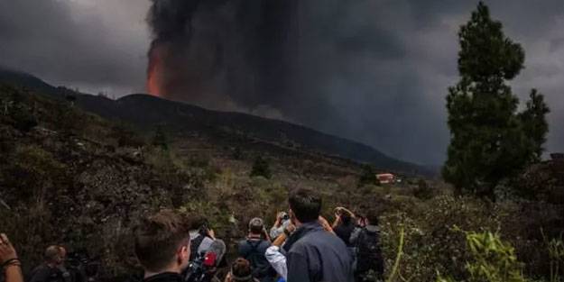 Yanardağ felaketi! Uçuşlar durduruldu