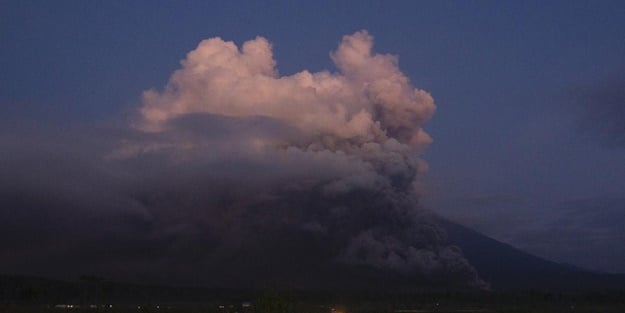 Yanardağ harekete geçti! Yaklaşık 2 bin kişi tahliye edildi