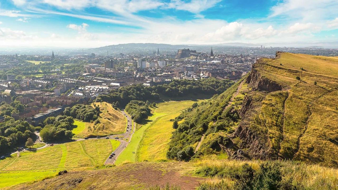 Yanardağda yangın çıktı