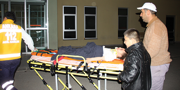 Yangın çıkınca çocuklarını kucağına alıp ikinci kattan atladı