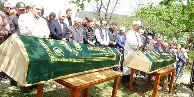 Yangın faciasında ölen baba ve oğlu toprağa verildi! 'Bilerek işlenmiş cinayet'