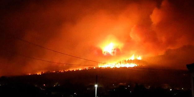 Yangın hızla büyüyor! Acil durum ilan edildi: Köyleri terk edin!