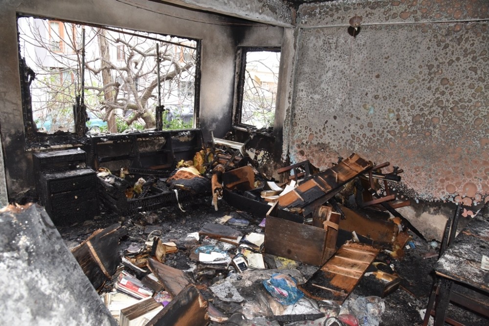 Yangın mağduru aileye İzmit Belediyesi’nden yardım eli 