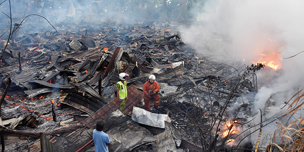 Yangında 20 ev kül oldu