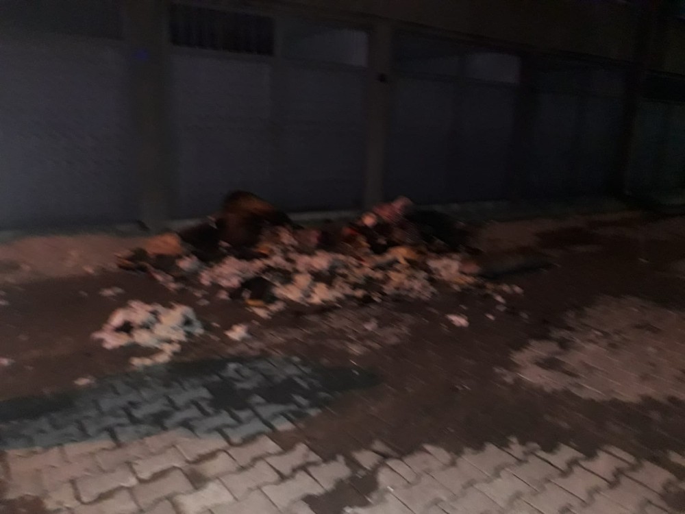 Yangında mahsur kalan anne ve çocuklarını itfaiye kurtardı 