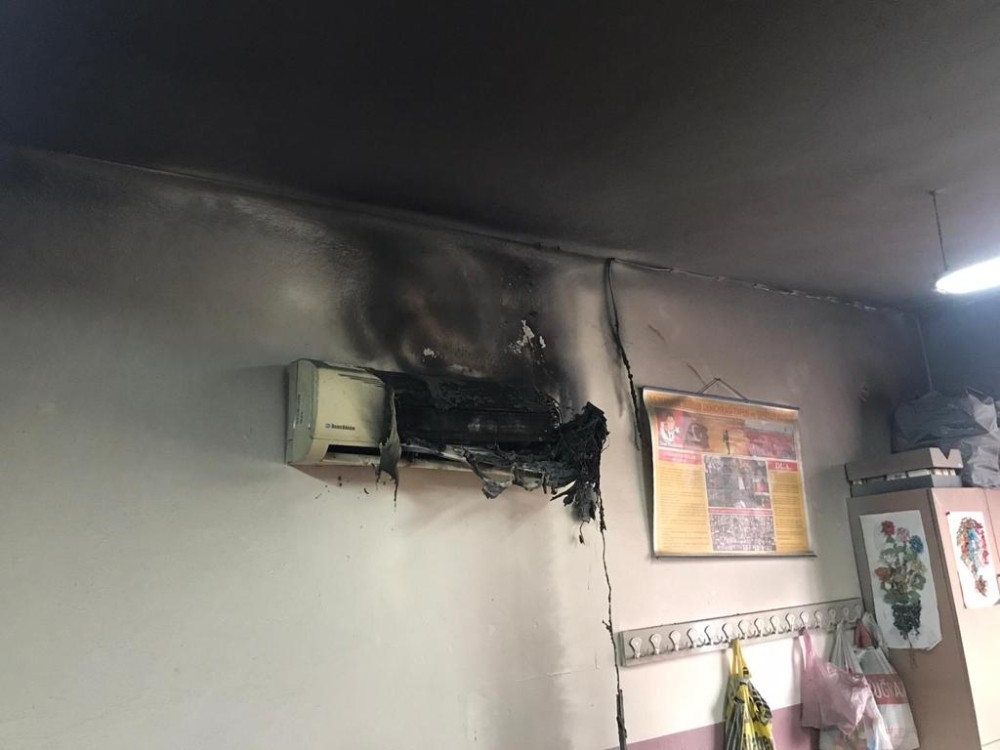 Yangında zarar gören sınıf belediye tarafından yenilendi 