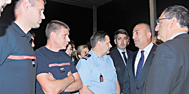 Yangından kurtulan yetimlere ziyaret