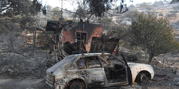 Yangınlar sürüyor! Ormanlık alanda 18 kişinin cesedi bulundu!