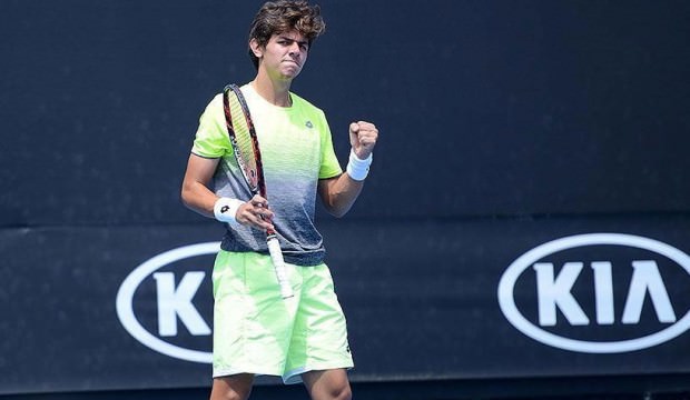 Yankı Erel çiftlerde çeyrek finalde