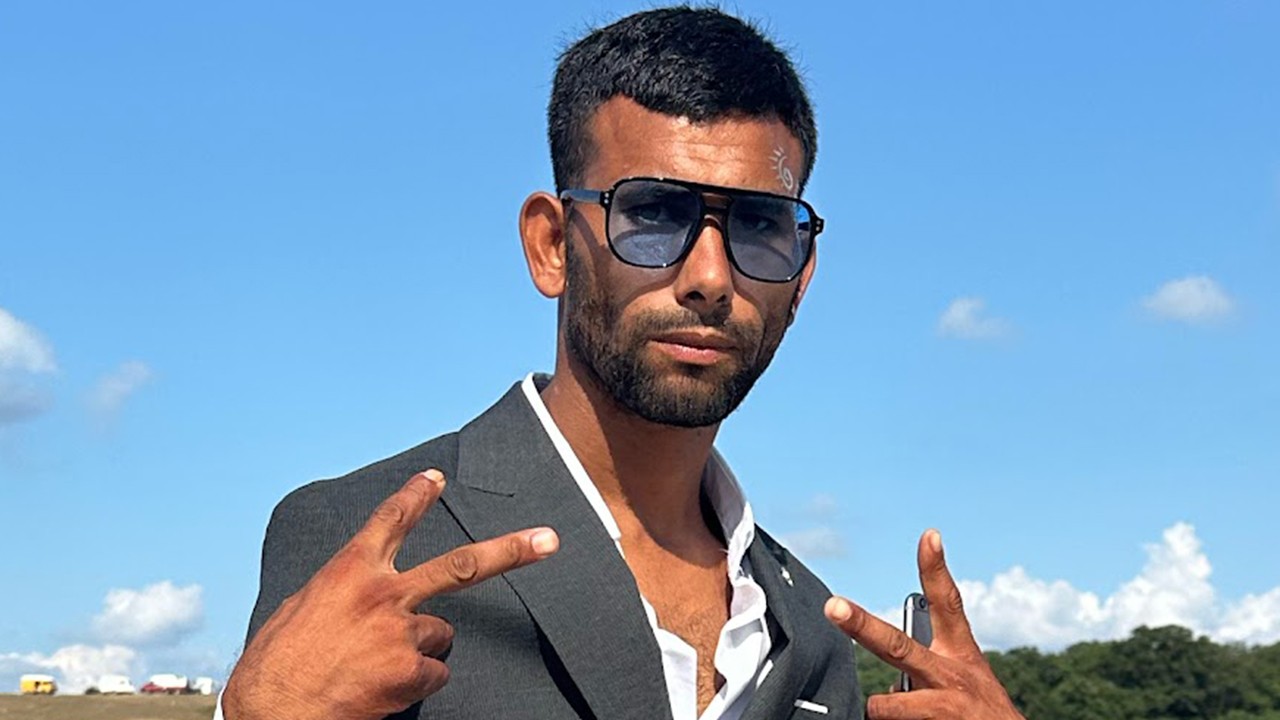 Yanlış şarkı söylemesiyle ünlü olmuştu! Şok tutuklama kararı